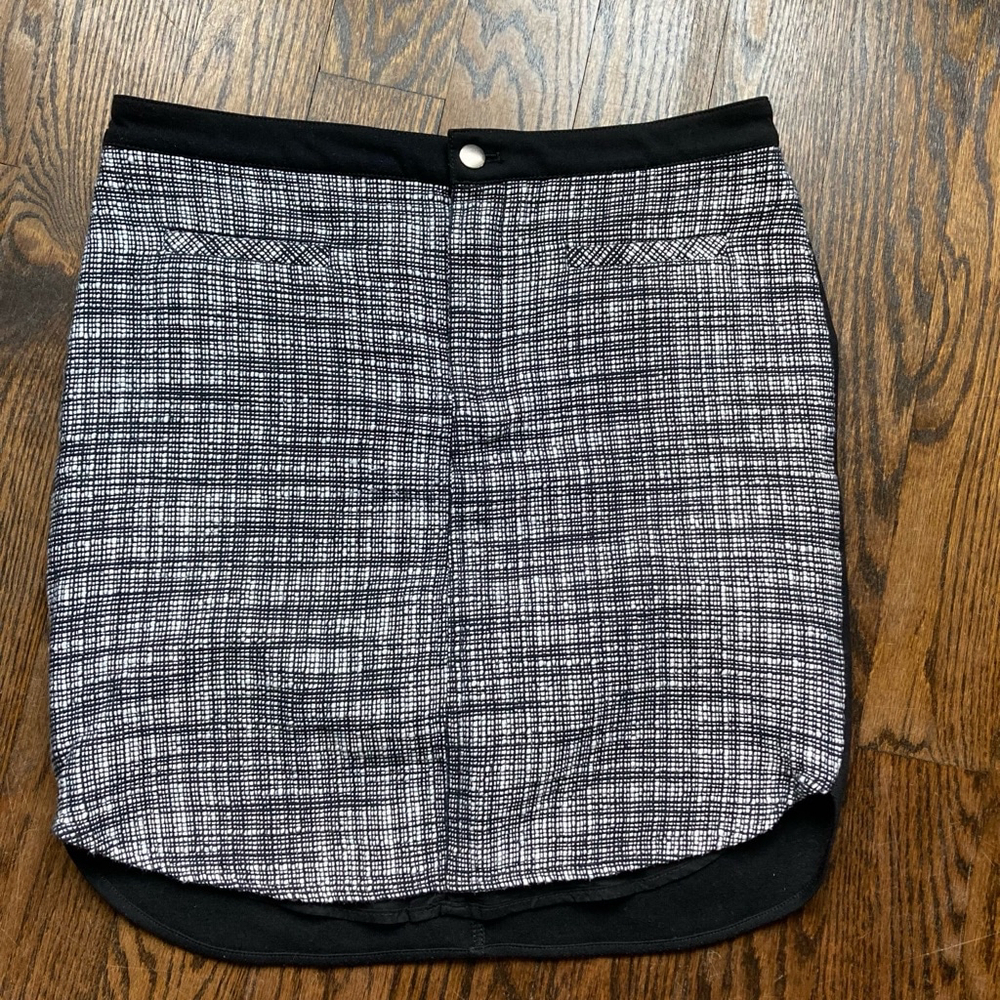 Women's Club Monaco Skirt, Size 8, Black & White